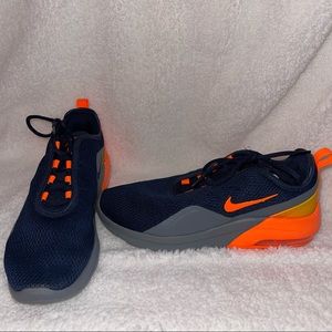 Nike size 9.5 mens sneakers